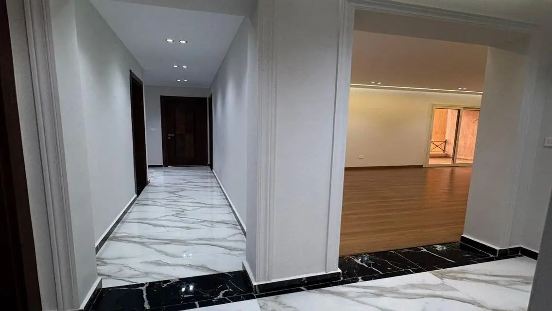 Luxurious Apartment with Lake View for Sale