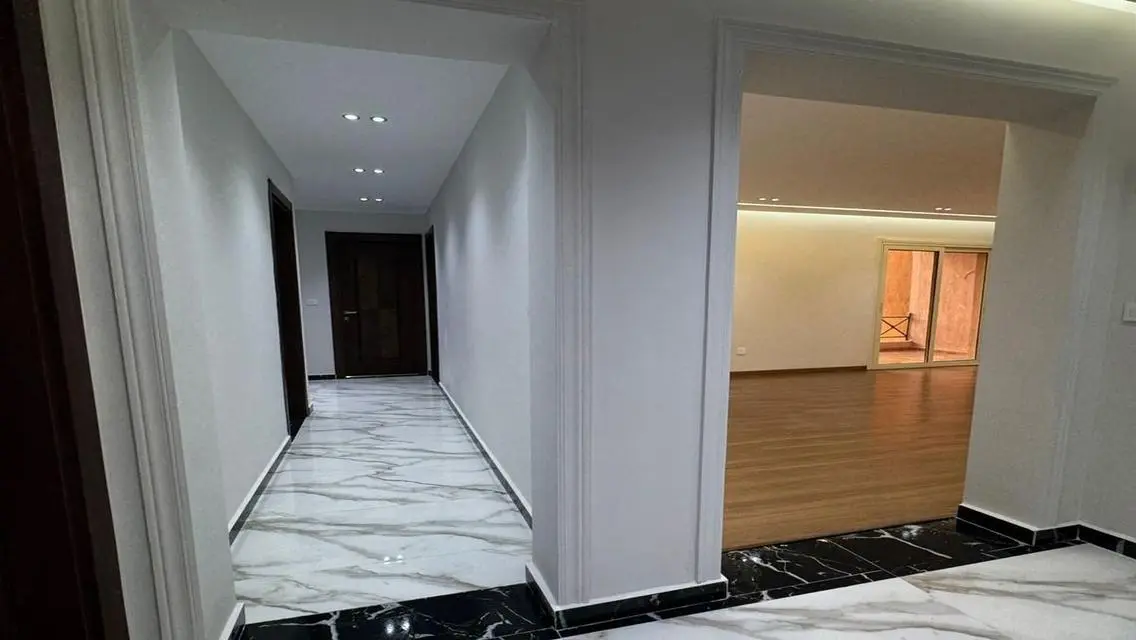 Luxurious Apartment with Lake View for Sale