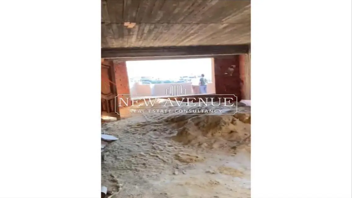 شقة فاخرة بمساحة واسعة للبيع - إطلالة مميزة