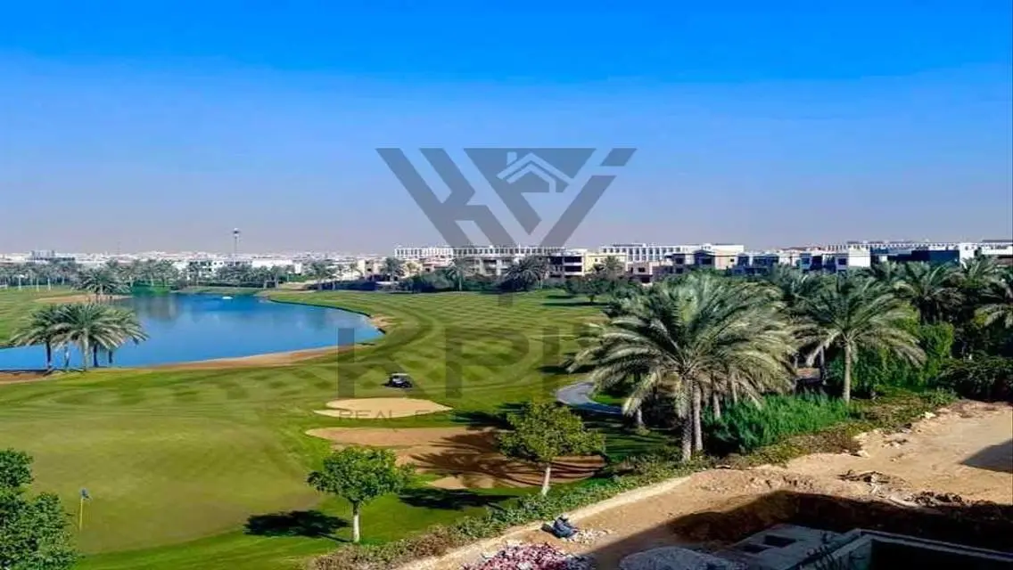 شقة فاخرة بمساحة 600 متر مع حديقة خاصة