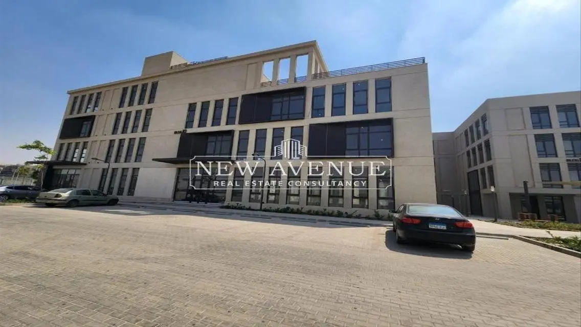 Stylish Apartment in District 5 - Covered Parking and Extended Cables