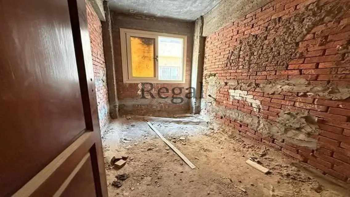 شقة مميزة للبيع أمام مول العرب