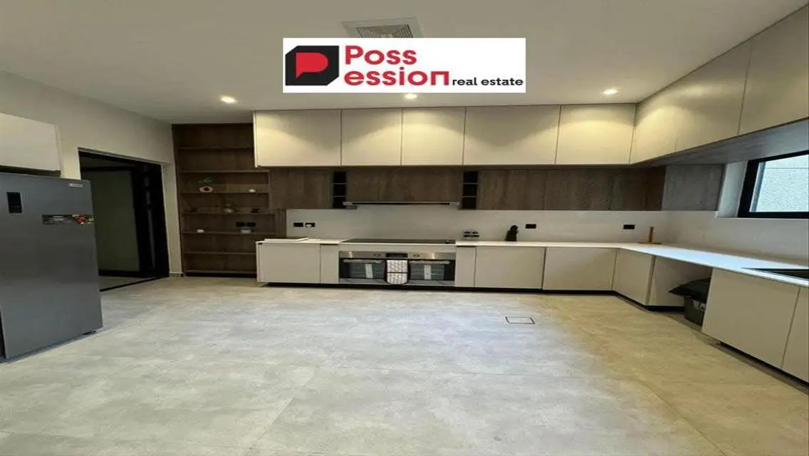 Luxury Villa with Spacious Layout in Prime Location