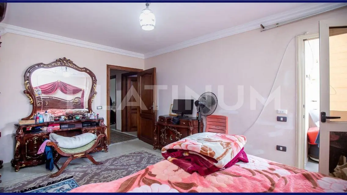 شقة سكنية فاخرة بإطلالة مميزة بسعر مغري
