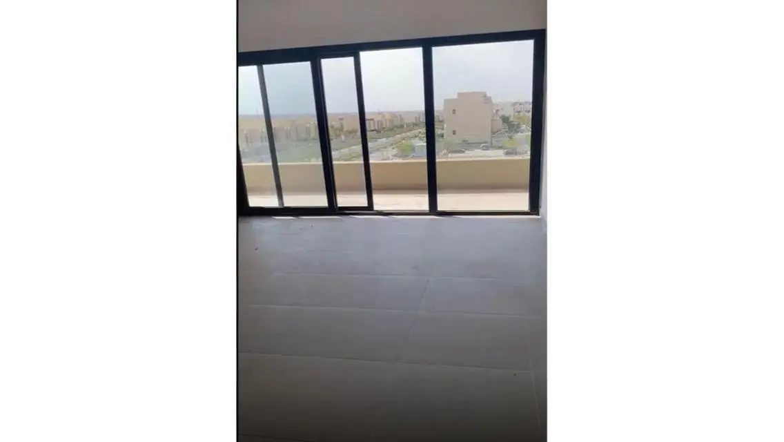 Luxury 3-Bedroom Apartment with Balcony and Shared Amenities