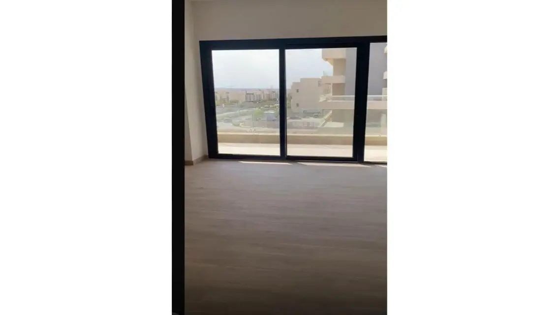Luxury 3-Bedroom Apartment with Balcony and Shared Amenities