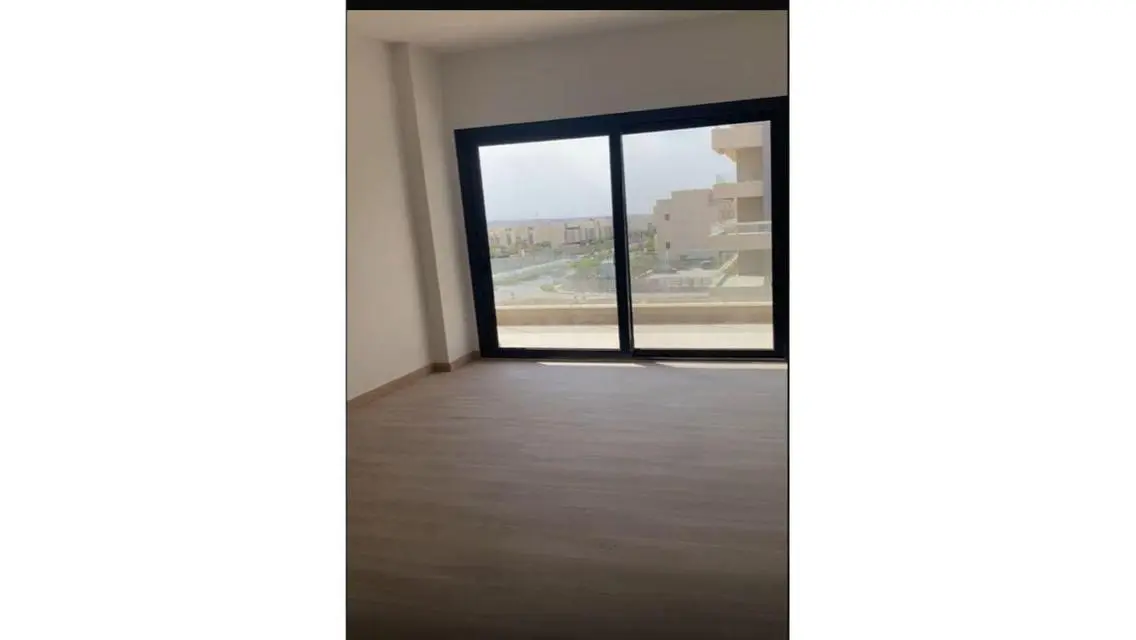 Luxury 3-Bedroom Apartment with Balcony and Shared Amenities