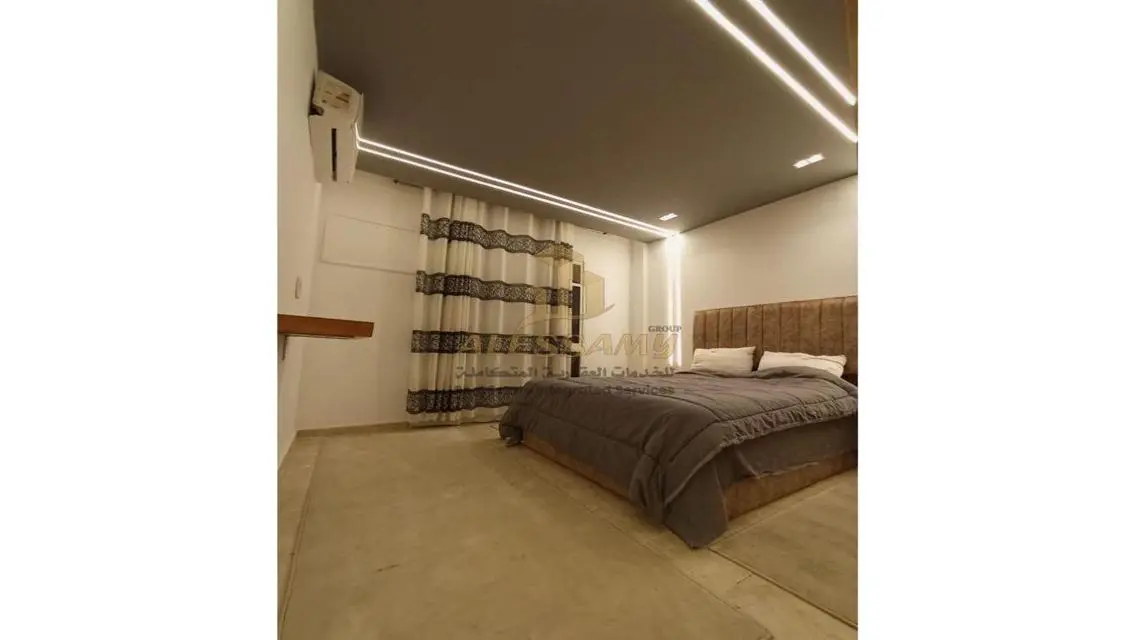 Versatile Apartment with Spacious Area