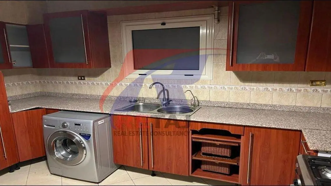 شقة فاخرة للبيع بمساحة مريحة
