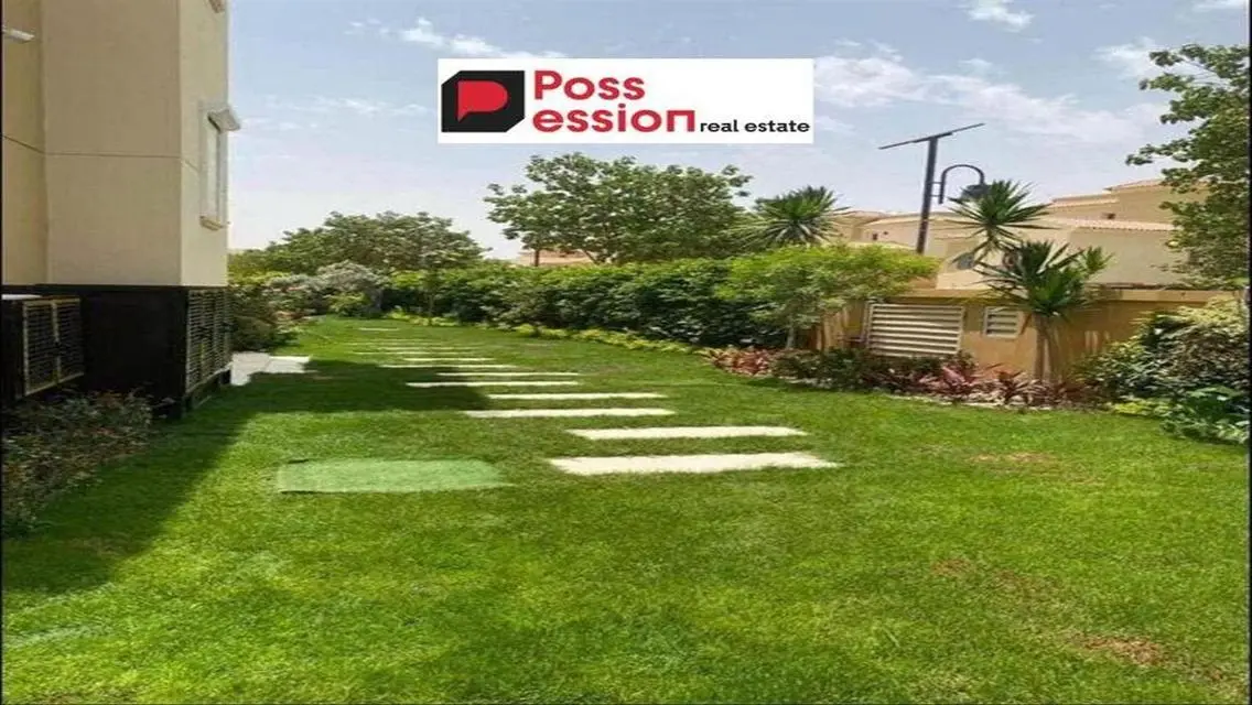 Luxury Villa with Scenic Views in the Golf Area