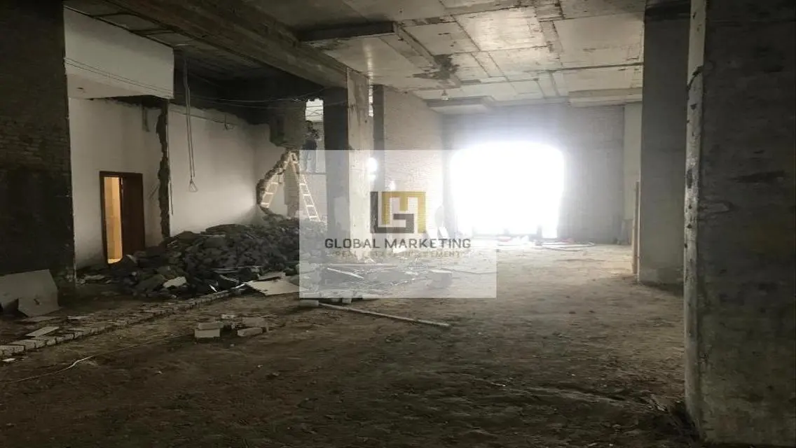 شقة فاخرة بمساحة 6400 متر - 5 غرف نوم
