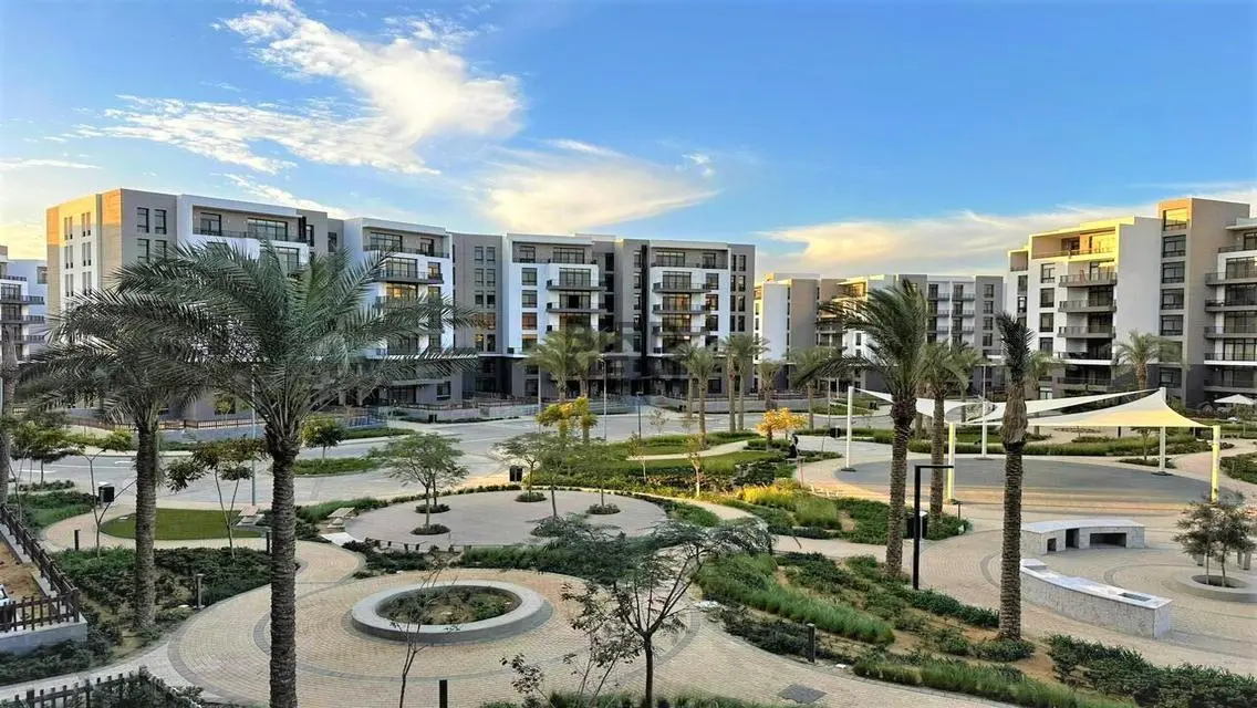 Stunning Apartment in CFC Downtown Mall