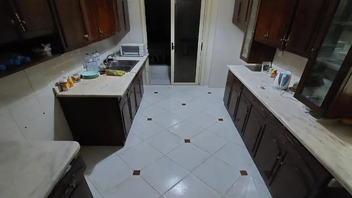 Luxury and Spacious Apartment in Prime Location - 350 sqm