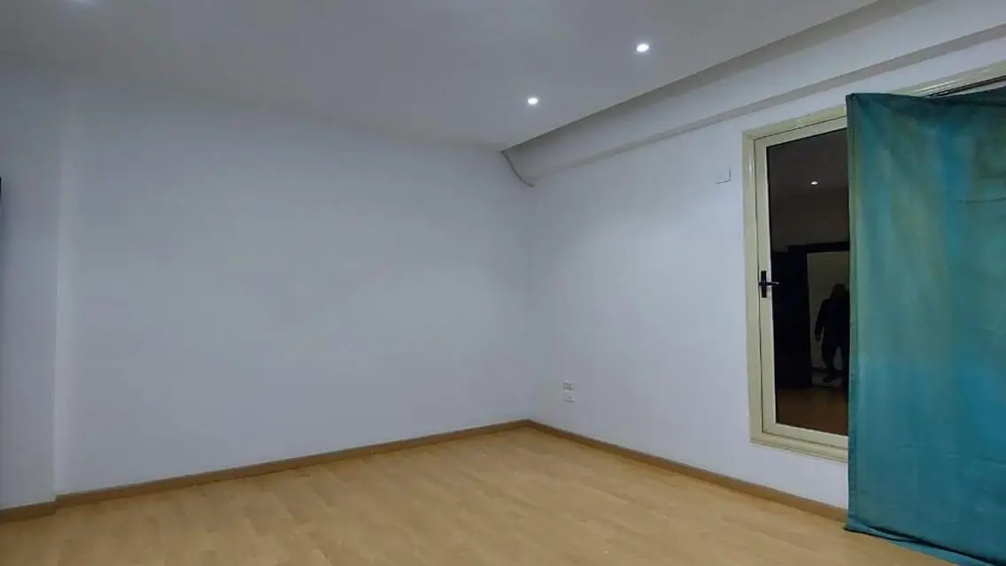 Luxury and Spacious Apartment in Prime Location - 350 sqm