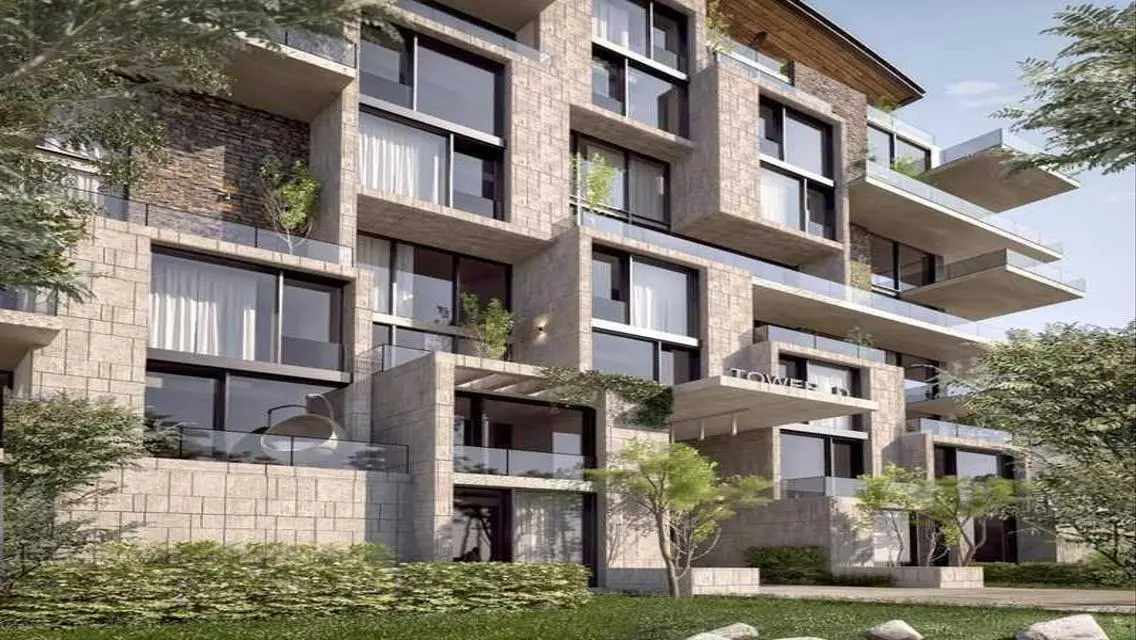 Luxury Apartment for Sale with Stunning Lake Views