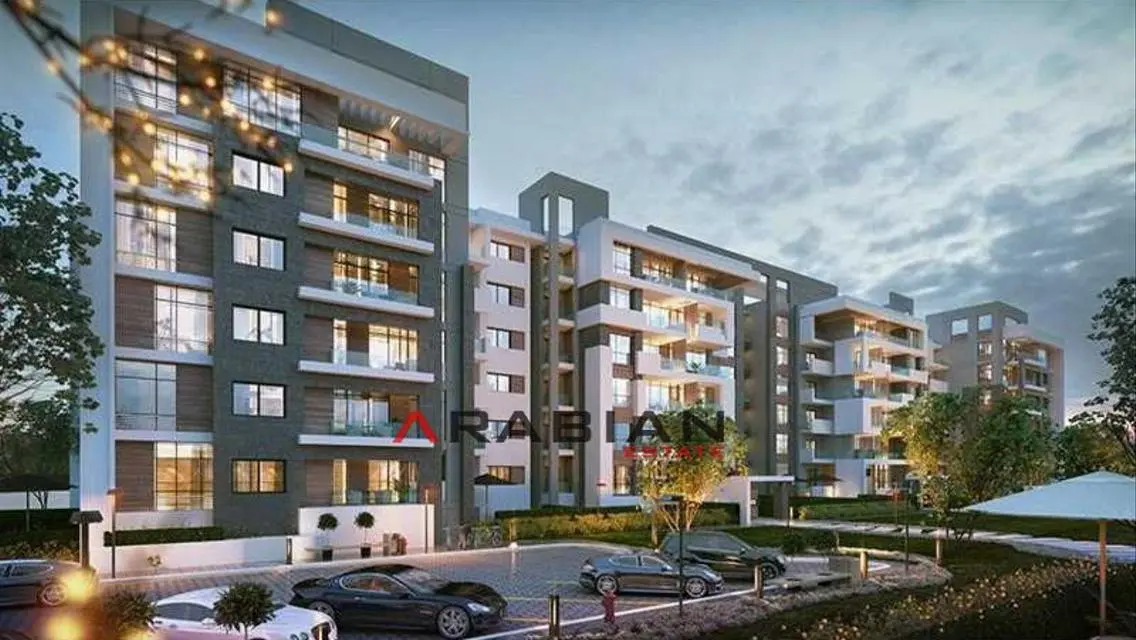 Luxury Apartment with Lake View