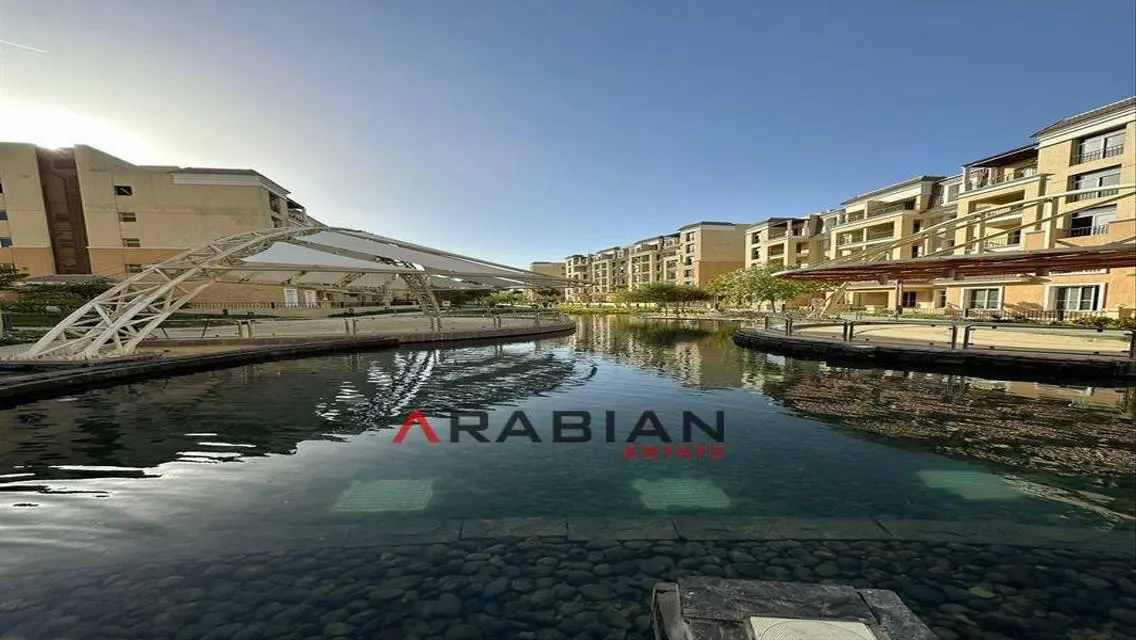 Luxury Apartment with Stunning Lake View