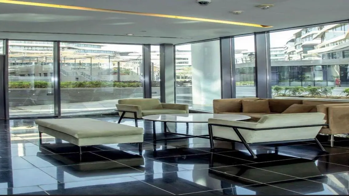 Office for Sale - 140 Square Meters in Prime Location