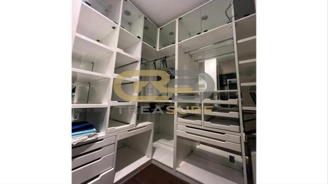 Luxury Apartment with 55 sqm in TREASURE Area