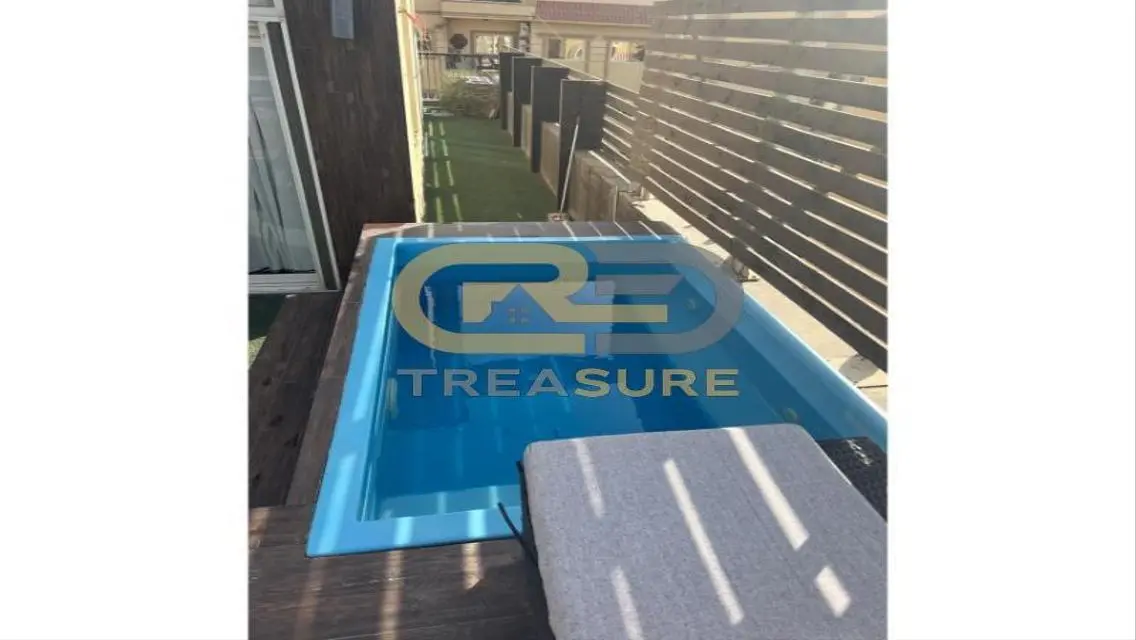 Luxury Apartment with 55 sqm in TREASURE Area