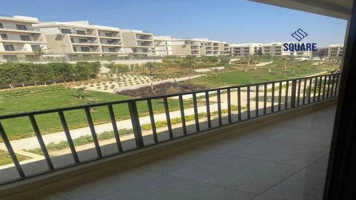 Luxurious 6-Bedroom Apartment for Sale