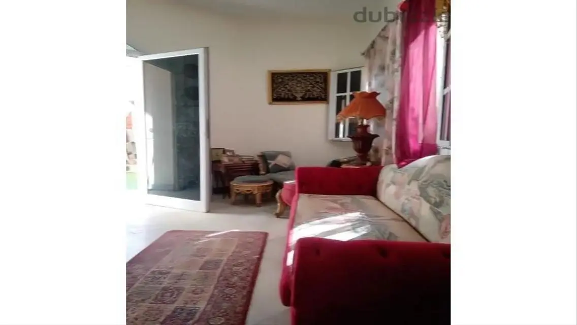 شقة فاخرة للايجار بمساحة 200 متر