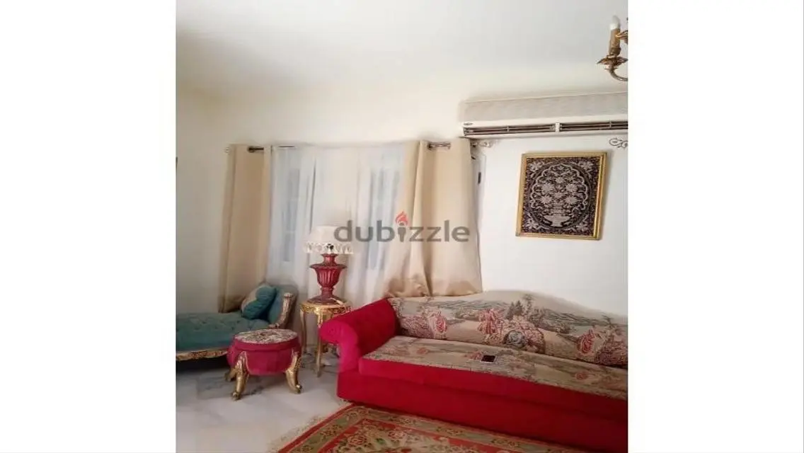 شقة فاخرة للايجار بمساحة 200 متر