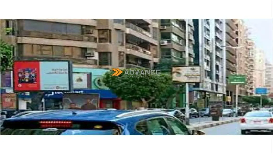 فيلا فاخرة للبيع في موقع متميز