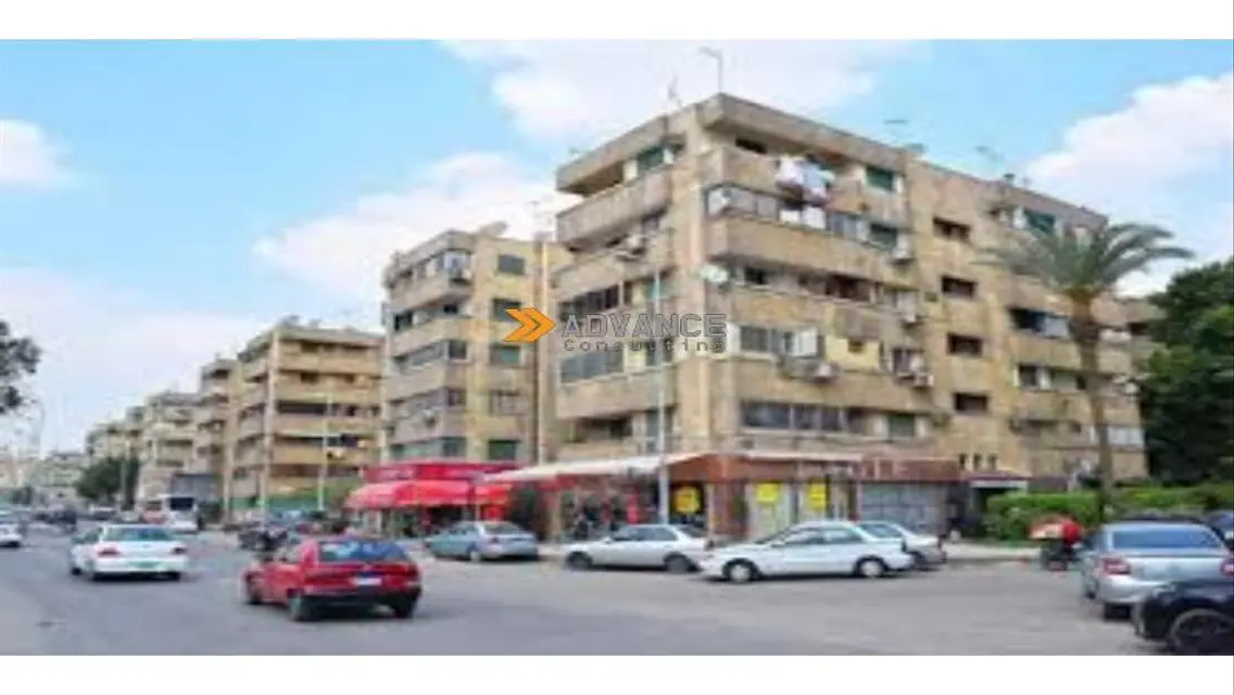 فيلا فاخرة للبيع في موقع متميز