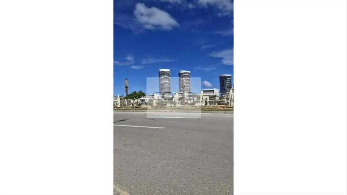 شقة فاخرة تطل على بحيرات ومعالم رئيسية في North Edge
