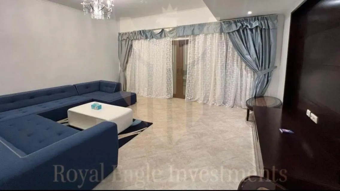 شقة فاخرة بمساحة 500 متر في مجمع حصري