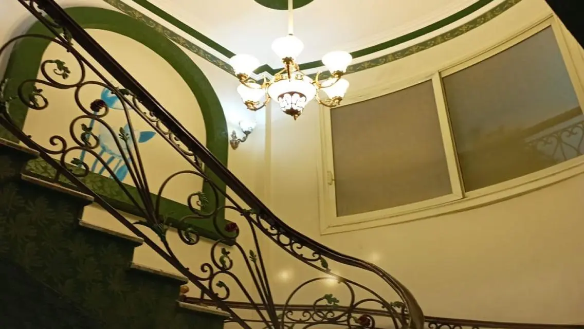 Luxurious Villa for Sale - 760m² in the Heart of the City