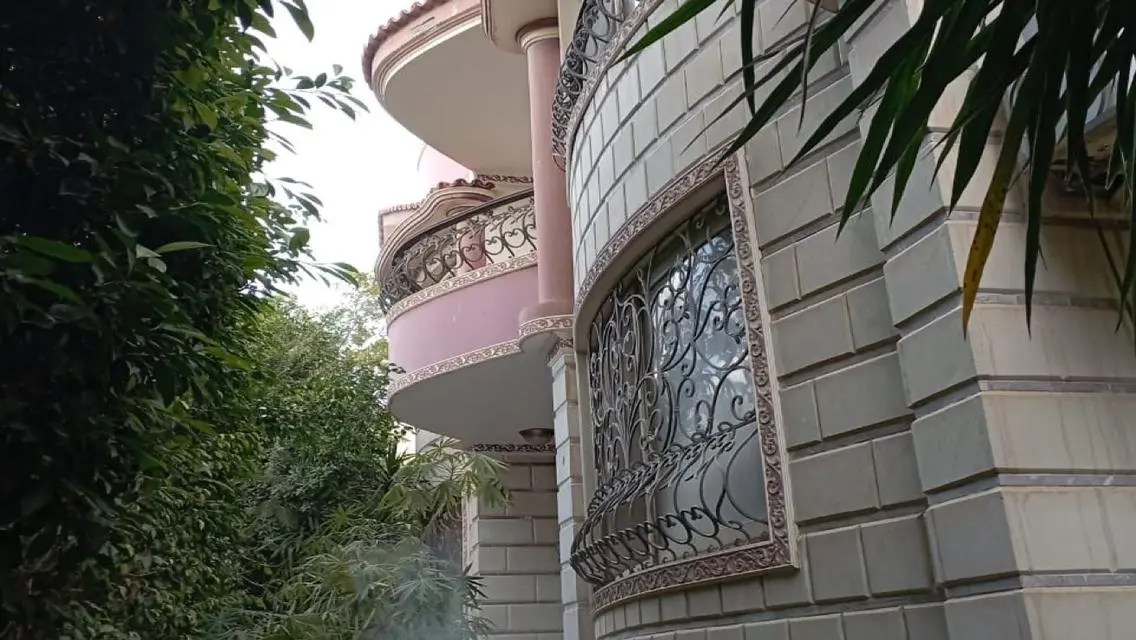 Luxurious Villa for Sale - 760m² in the Heart of the City