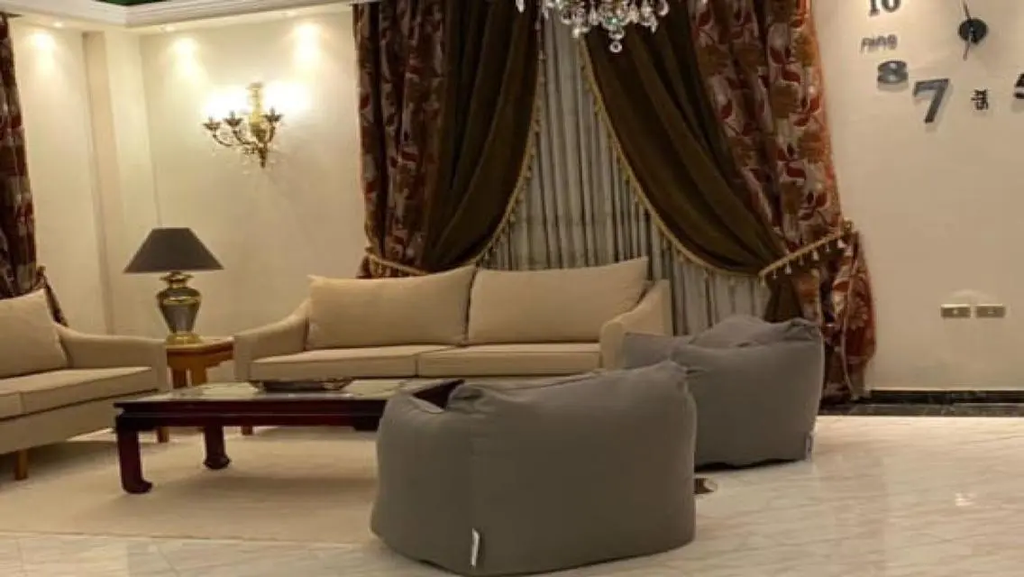 Luxurious Villa for Sale - 760m² in the Heart of the City