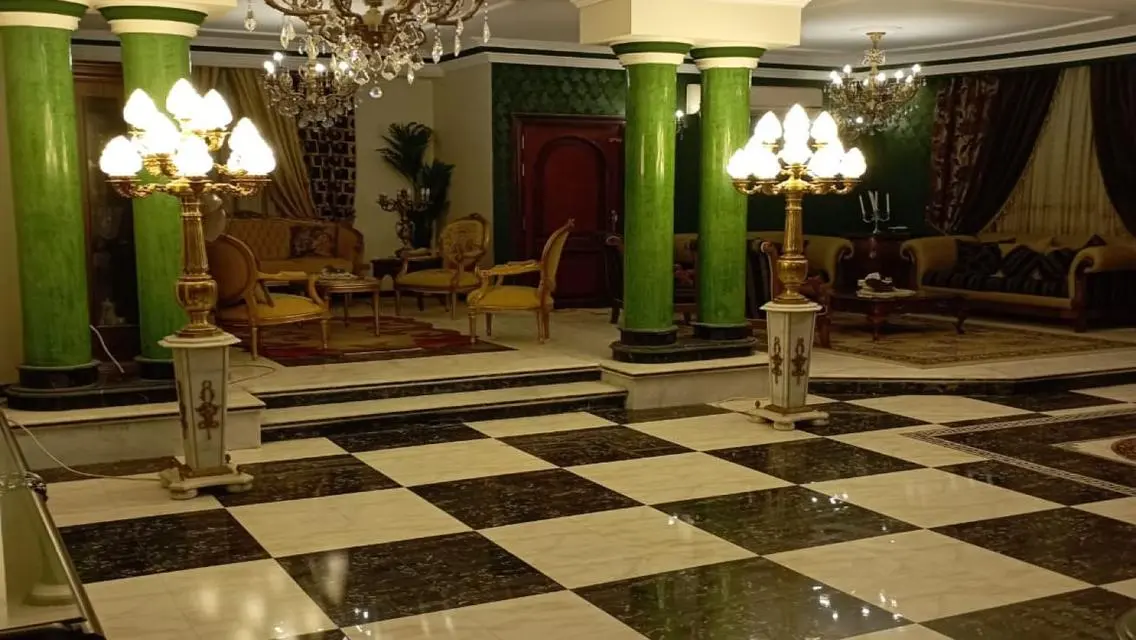 Luxurious Villa for Sale - 760m² in the Heart of the City