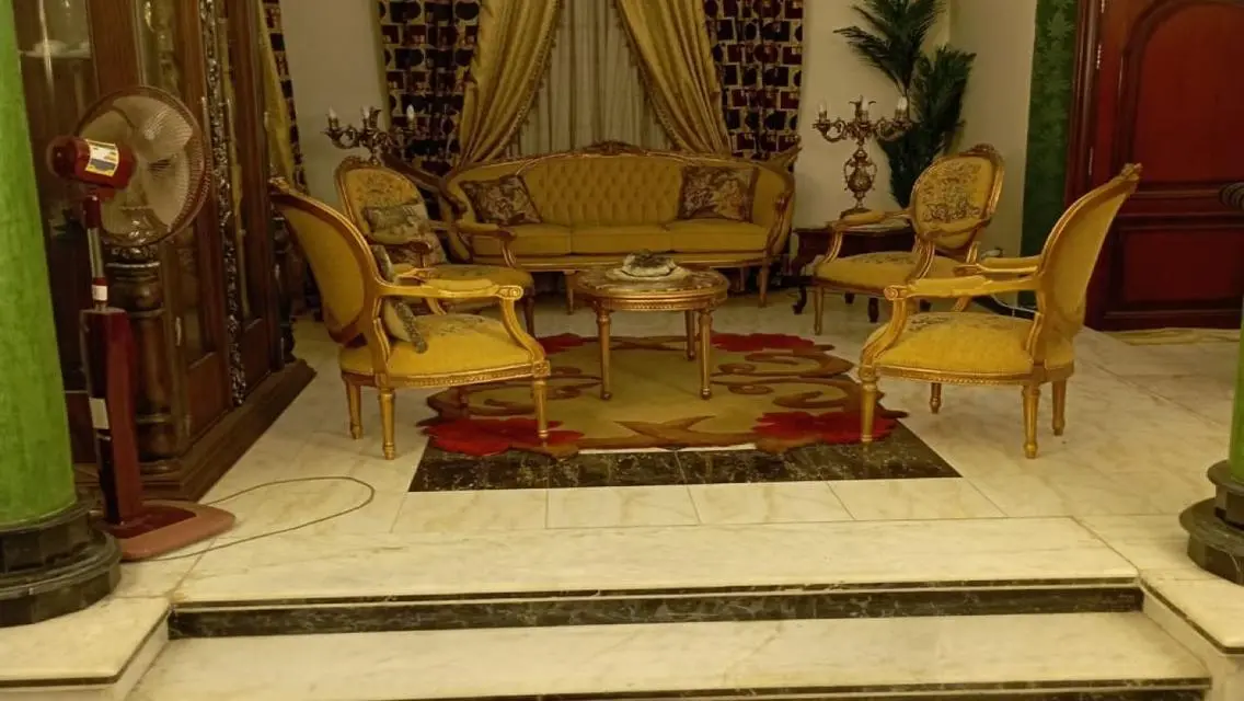 Luxurious Villa for Sale - 760m² in the Heart of the City