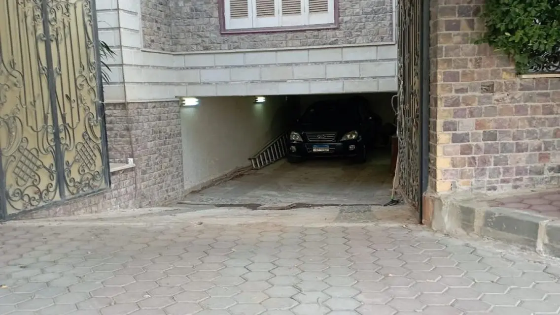 Luxurious Villa for Sale - 760m² in the Heart of the City
