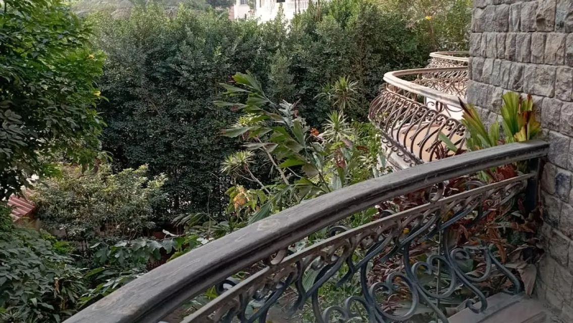 Luxurious Villa for Sale - 760m² in the Heart of the City