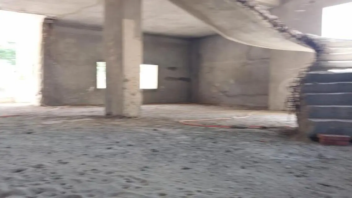 شقة فاخرة مع حديقة خاصة ومسبح