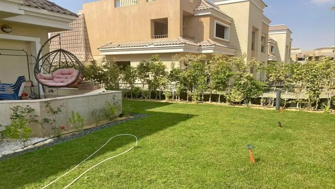 Luxury Villa with Spacious Area and Stunning Views