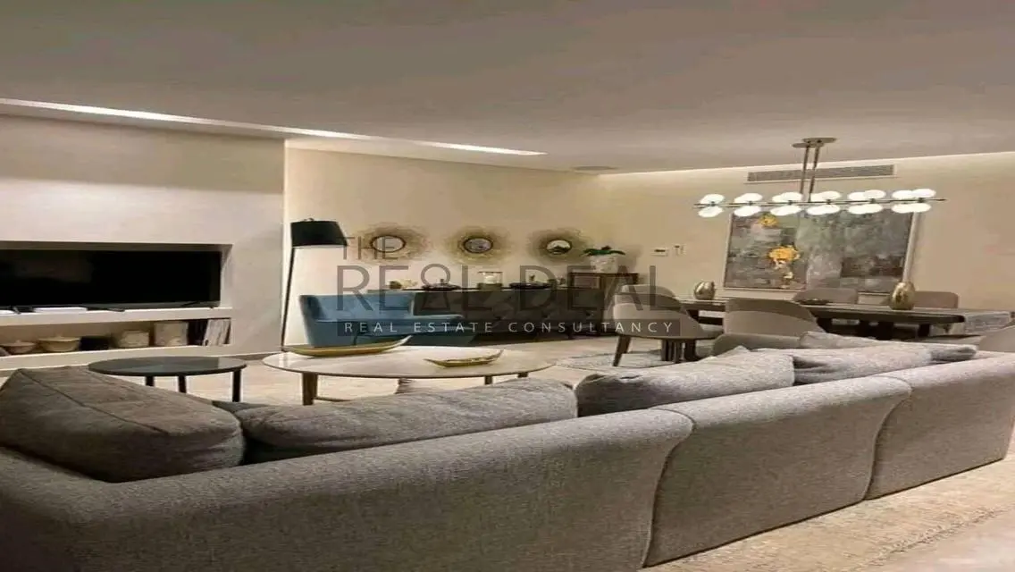 Luxury Villa for Sale in Sarai Compound