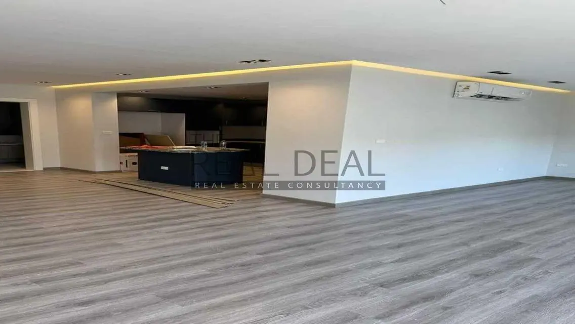 Luxury Villa for Sale in Sarai Compound