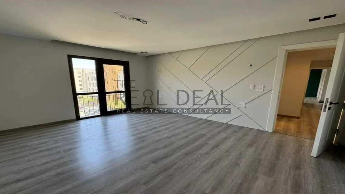 Luxury Villa for Sale in Sarai Compound