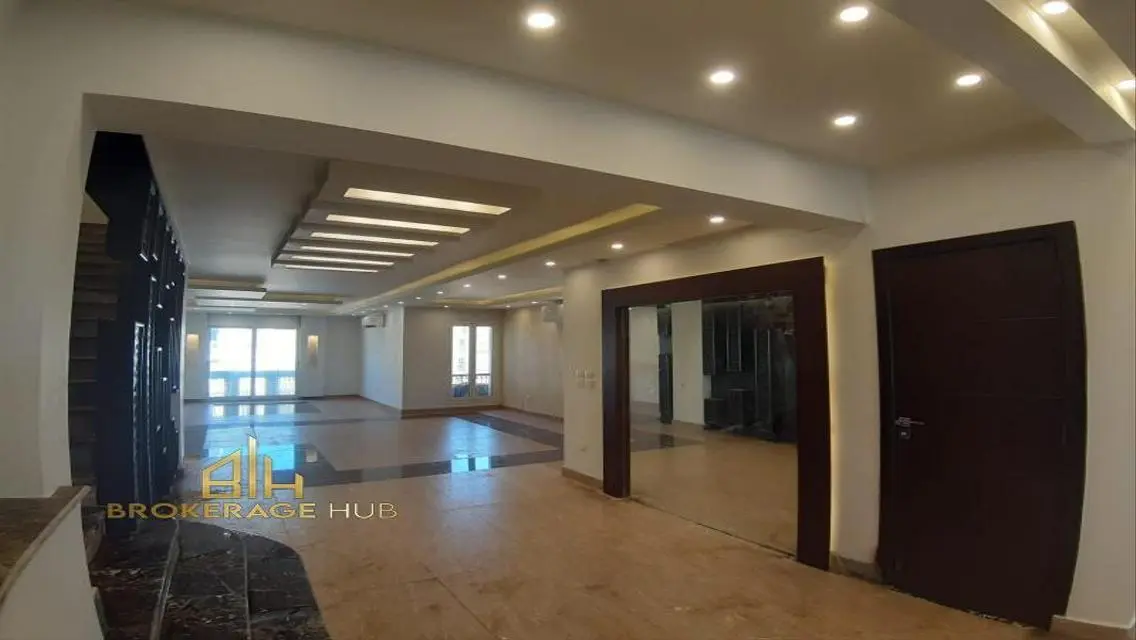 Stunning Villa for Sale at 60000 EGP