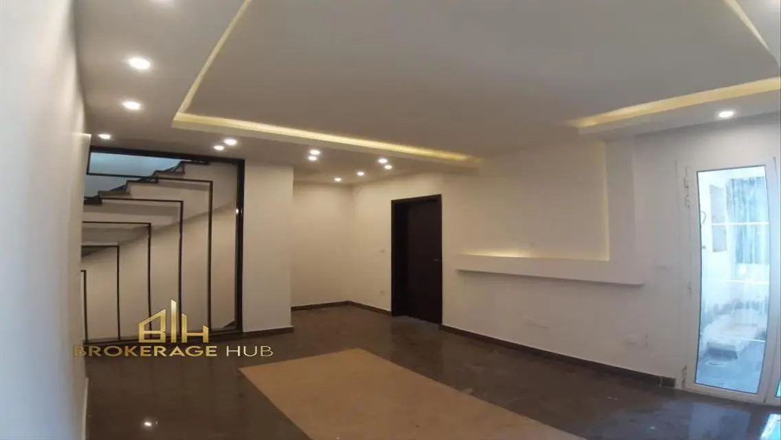 Stunning Villa for Sale at 60000 EGP