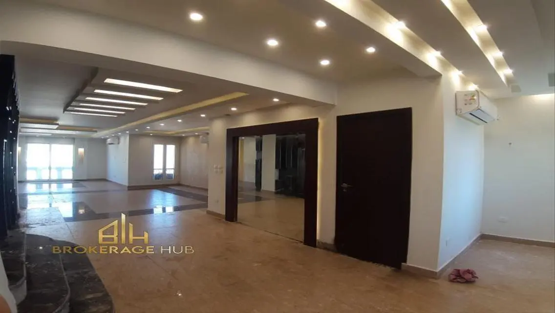 Stunning Villa for Sale at 60000 EGP