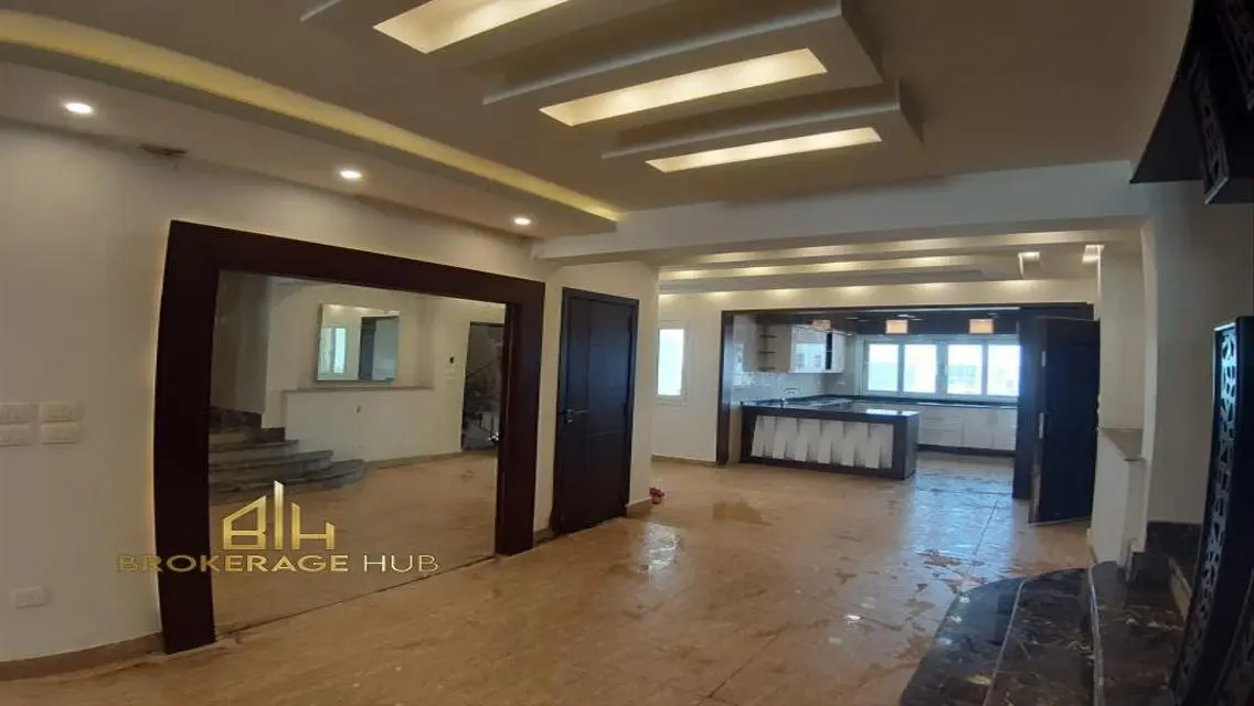 Stunning Villa for Sale at 60000 EGP
