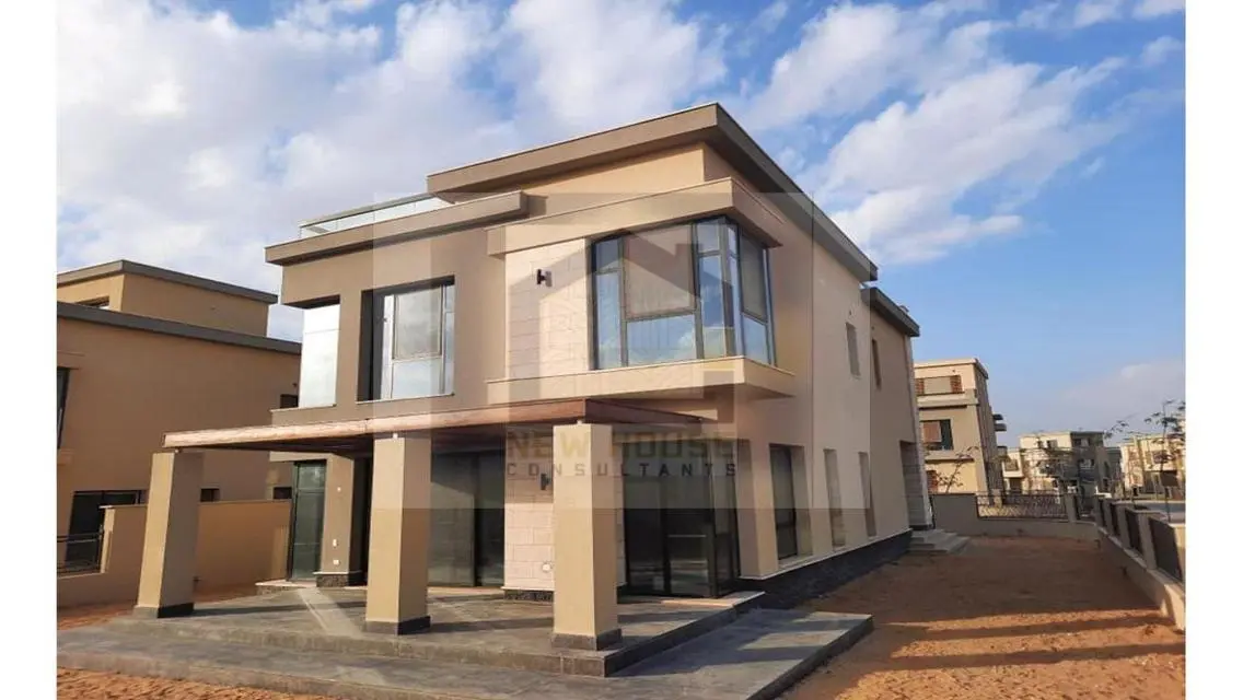 Luxury Villa with 34 Bedrooms for Sale