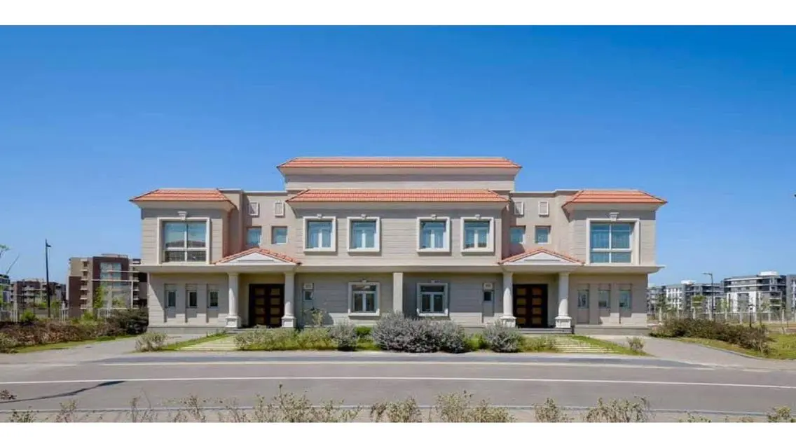 Luxurious Villa for Sale with Private Pool and Garden