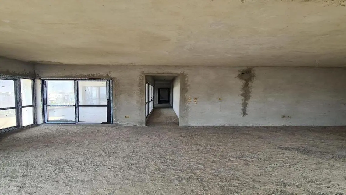 Luxury Apartment for Sale with Stunning Views
